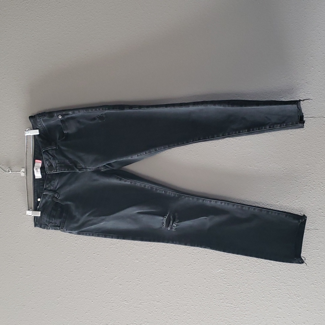 Cabi Black Slim Boyfriend Distressed Jean
